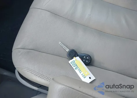 2013 Toyota Sienna Le 7 Passenger z USA, uszkodzony, nr VIN 5TDJK3DC0DS062361